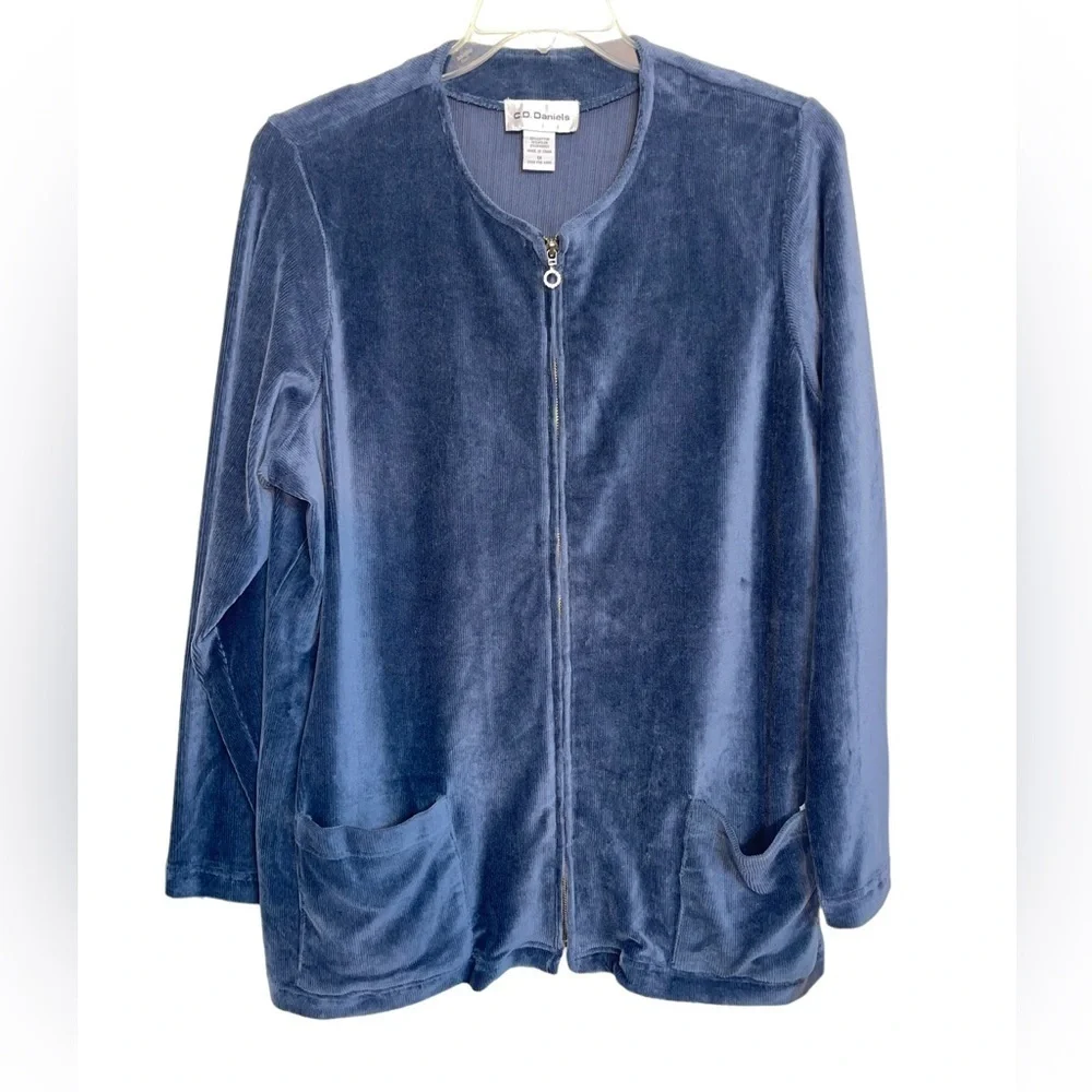 NWT C D  Daniels full zip, long sleeve velour jacket. Size 1X Teal Blue color. - Picture 5 of 7